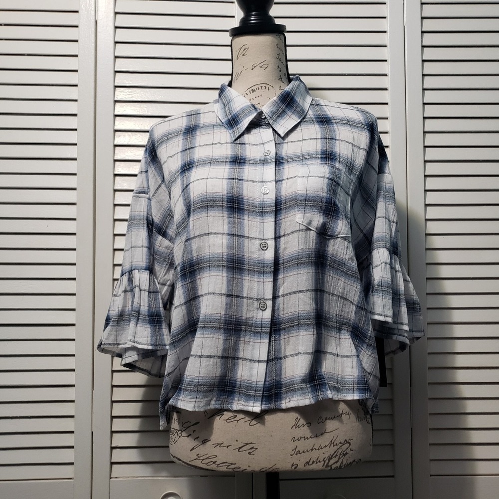Doe & Rae Cropped Button-Up Shirt Women's Medium Blue Plaid 3/4 Bell Sleeve Top
